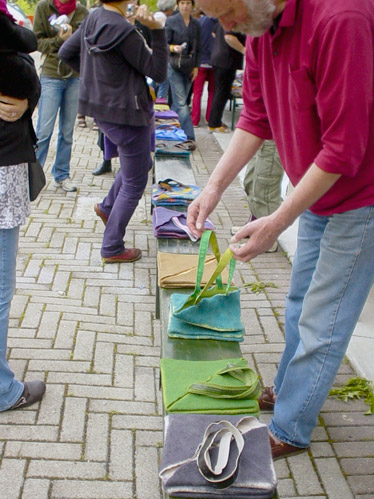 feltrigami bags lined-up on a bench